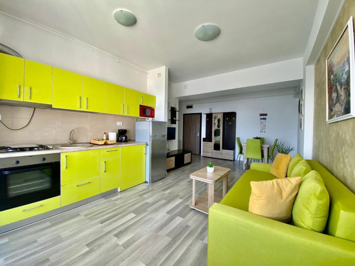 Apartament Summerland Mamaia Nord Екстер'єр фото