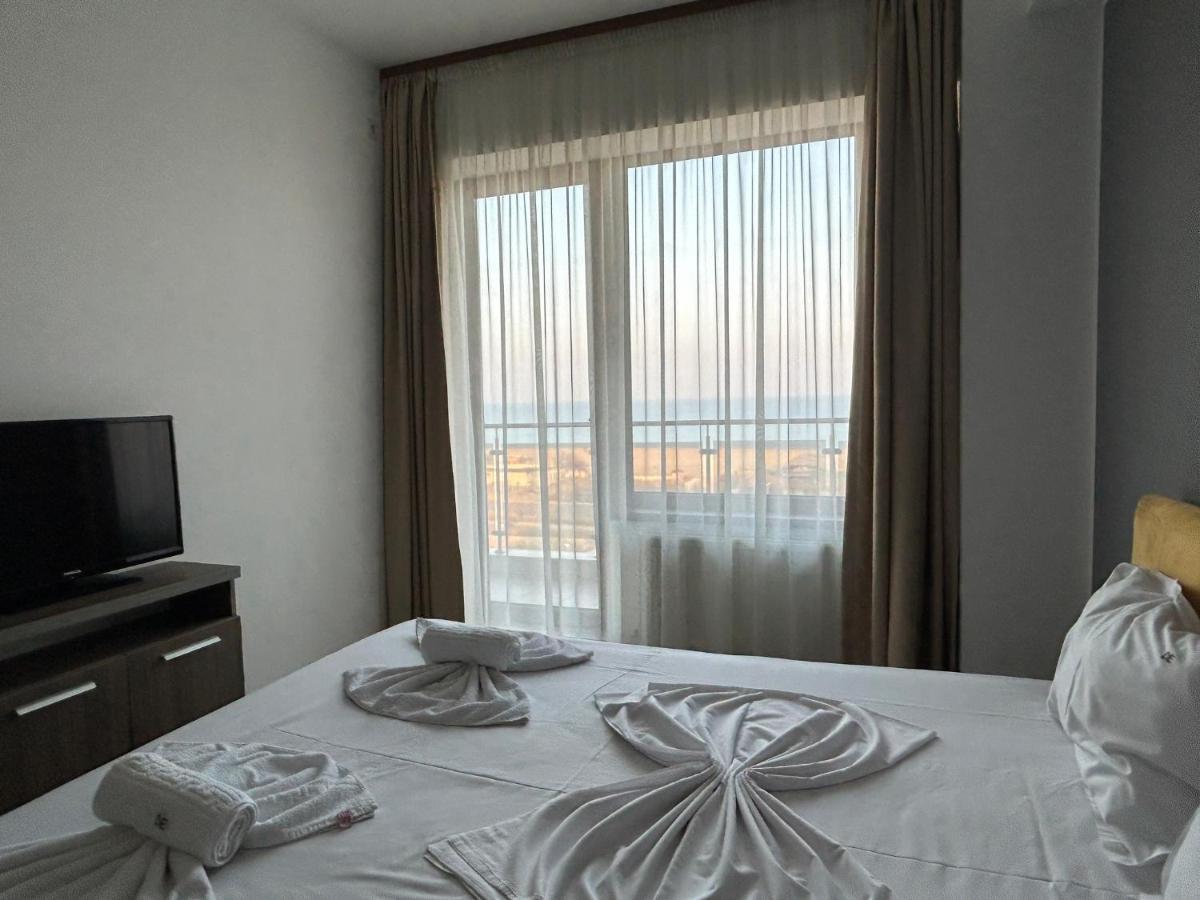 Apartament Summerland Mamaia Nord Екстер'єр фото