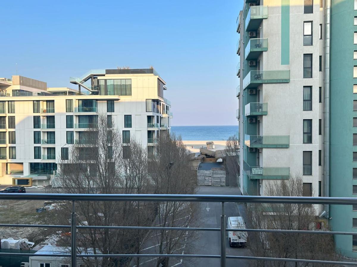 Apartament Summerland Mamaia Nord Екстер'єр фото