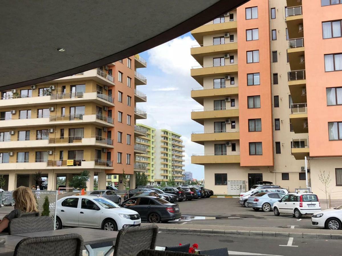 Apartament Summerland Mamaia Nord Екстер'єр фото