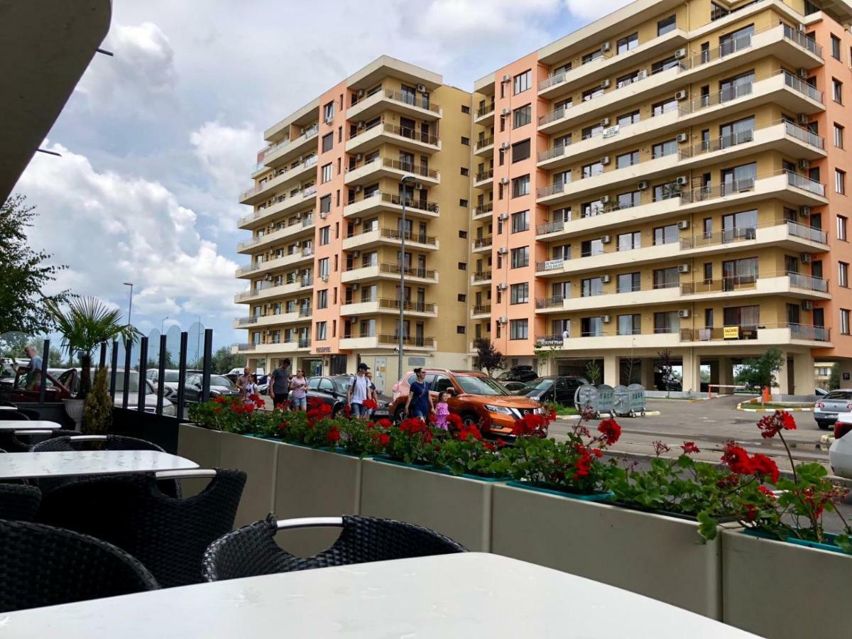 Apartament Summerland Mamaia Nord Екстер'єр фото